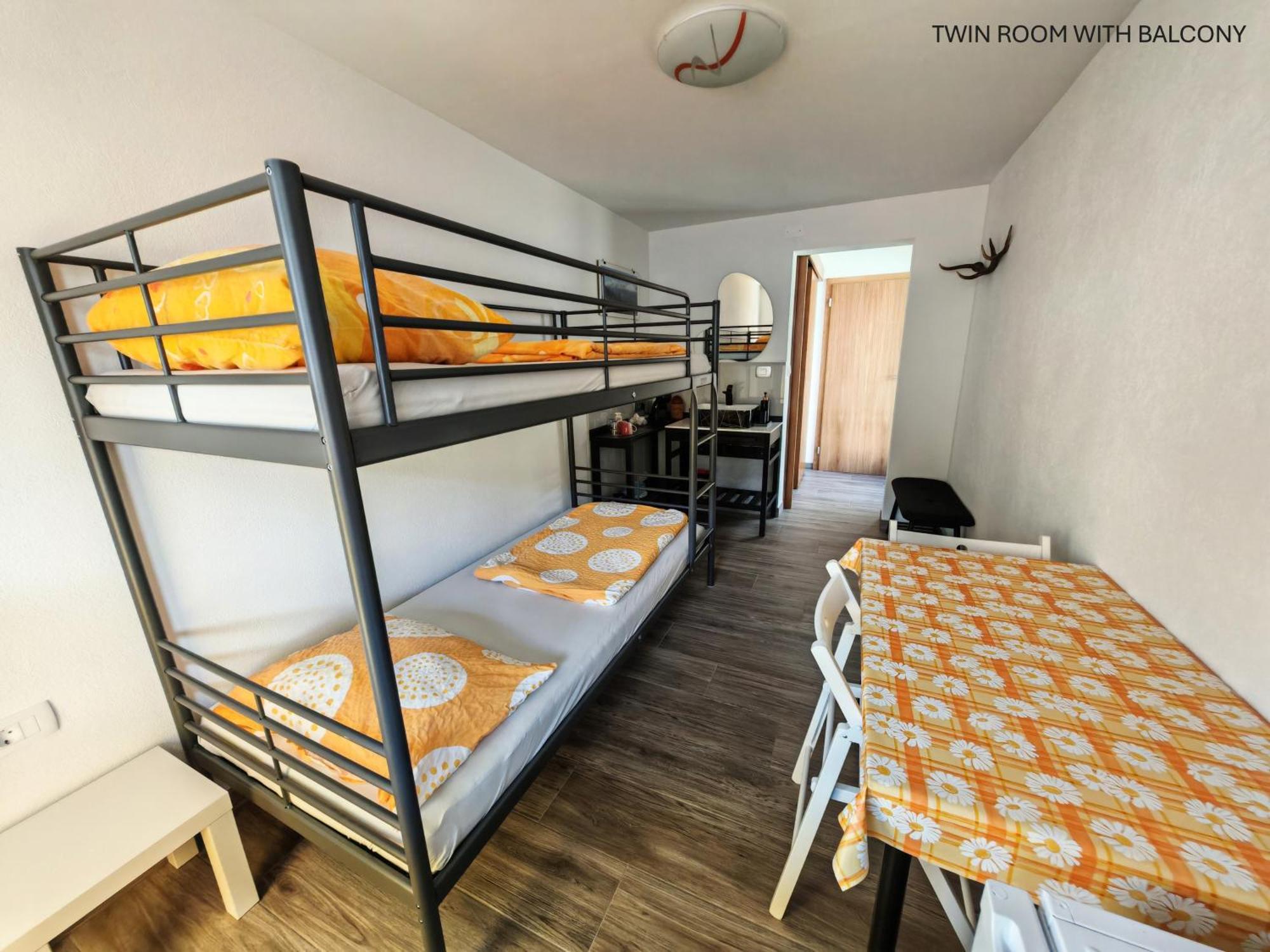 Apartment And Room Anica Tolmin Eksteriør bilde